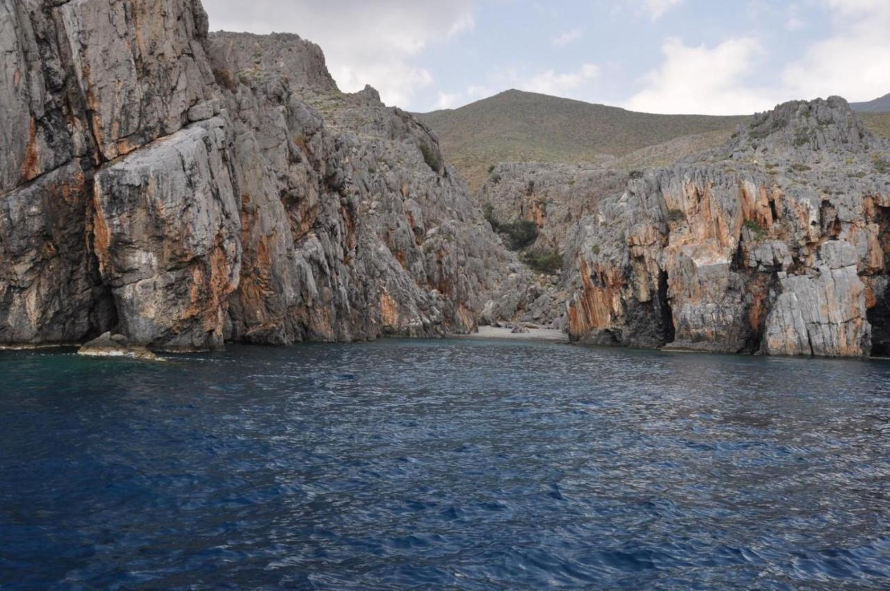 Agia Varvara  Island Oasis Poolside Paradise In Crete מראה חיצוני תמונה